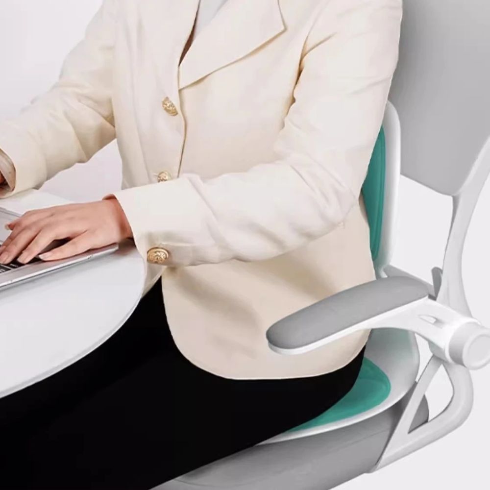 Stays Put On The Seat